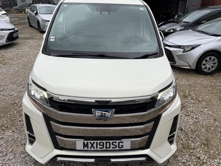 Toyota Noah Hybrid 7💺LEATHER HEATED💺 FINANCE AVAIL