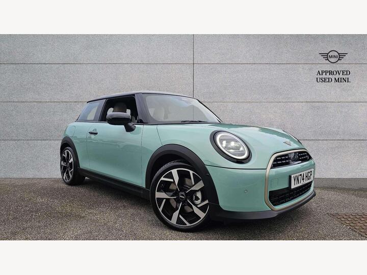 MINI Hatch 1.5C Exclusive Steptronic Euro 6 (s/s) 3dr