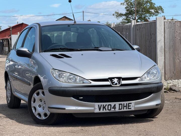 Peugeot 206 1.4 8v S 5dr (a/c) Peugeot 206 1.4 8v S 5dr (a/c)