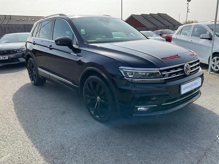 Volkswagen Tiguan 2.0 TDI R-Line 4Motion Euro 6 (s/s) 5dr
