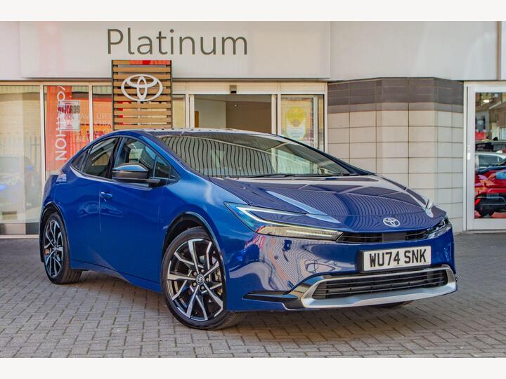 Toyota Prius 2.0 13.6kWh Excel CVT Euro 6 (s/s) 5dr Toyota Prius 2.0 13.6kWh Excel CVT Euro 6 (s/s) 5dr