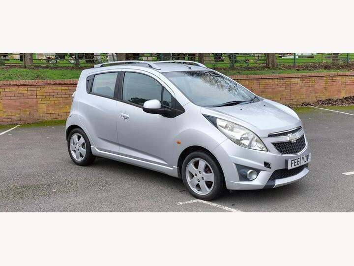 Chevrolet Spark 1.2i LT Euro 5 5dr Chevrolet Spark 1.2i LT Euro 5 5dr