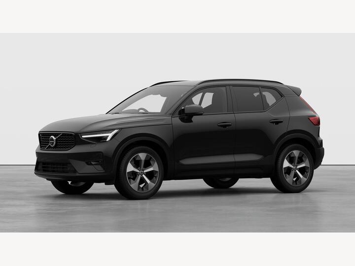 Volvo XC40 2.0 B3 MHEV Plus Pro Dark DCT Auto Euro 6 (s/s) 5dr