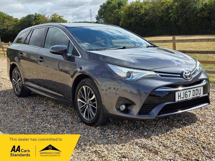 Toyota Avensis 2.0 D-4D Business Edition Plus Touring Sports Euro 6 (s/s) 5dr