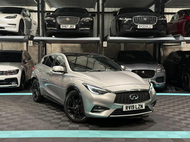 Infiniti Q30 1.6T Luxe Tech DCT Euro 6 (s/s) 5dr