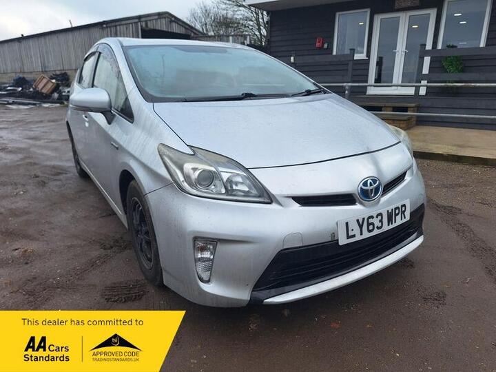 Toyota Prius 1.8 VVT-h T3 Hatchback 5dr Petrol Hybrid CVT Euro 5 (s/s) (136 Ps)