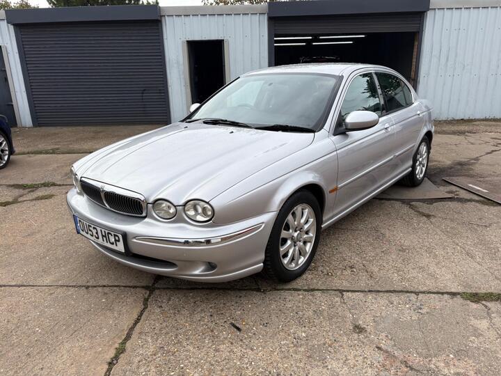Jaguar X-Type 2.5 V6 (AWD) 4dr