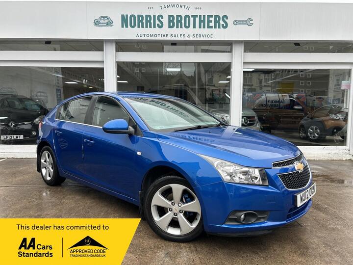 Chevrolet Cruze 1.8 LTZ Auto Euro 5 5dr Chevrolet Cruze 1.8 LTZ Auto Euro 5 5dr