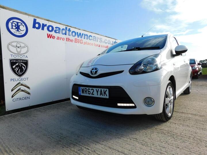 Toyota AYGO 1.0 VVT-i Fire Euro 5 5dr