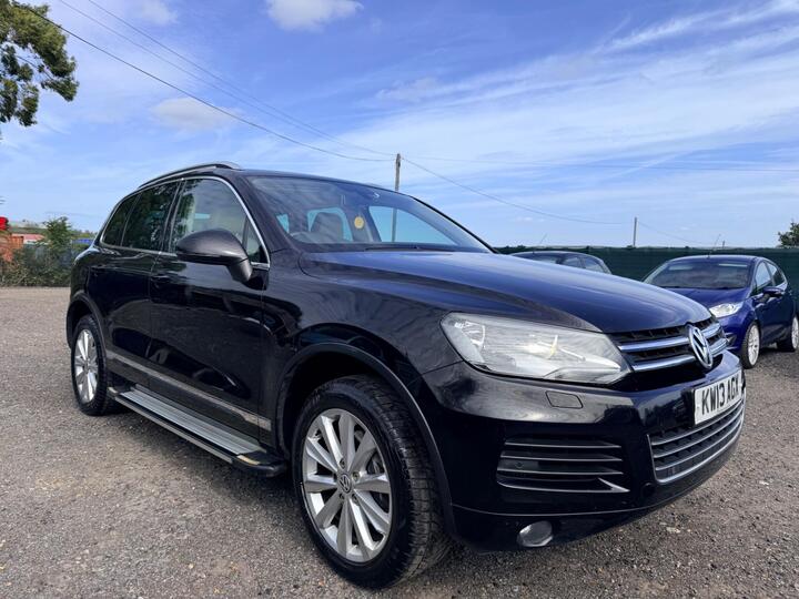 Volkswagen Touareg 3.0 TDI V6 BlueMotion Tech SE Tiptronic 4WD Euro 5 (s/s) 5dr