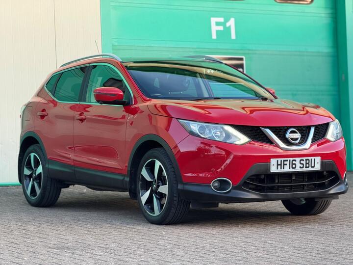 Nissan Qashqai 1.2 DIG-T N-Connecta XTRON 2WD Euro 6 (s/s) 5dr