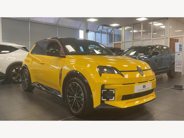 Renault Renault 5 Urban Range 40kWh Iconic Five Auto 5dr