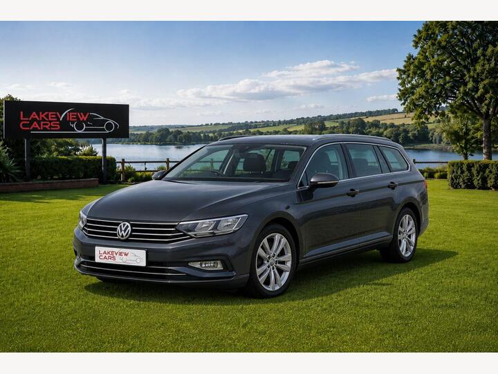 Volkswagen PASSAT 1.6 TDI SE Nav DSG Euro 6 (s/s) 5dr
