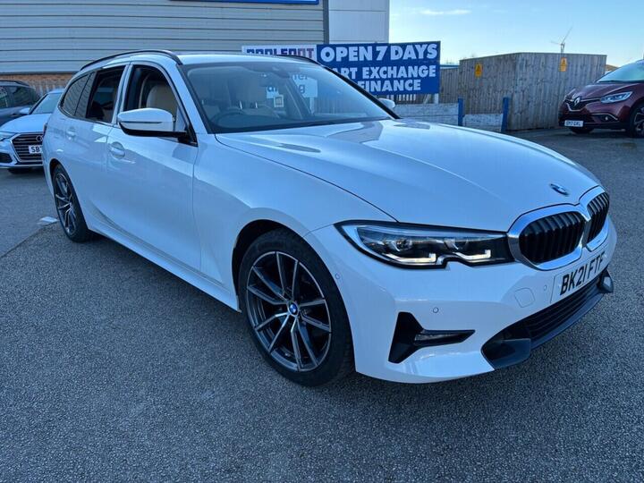 BMW 3 SERIES 2.0 320i Sport Touring Auto Euro 6 (s/s) 5dr BMW 3 SERIES 2.0 320i Sport Touring Auto Euro 6 (s/s) 5dr