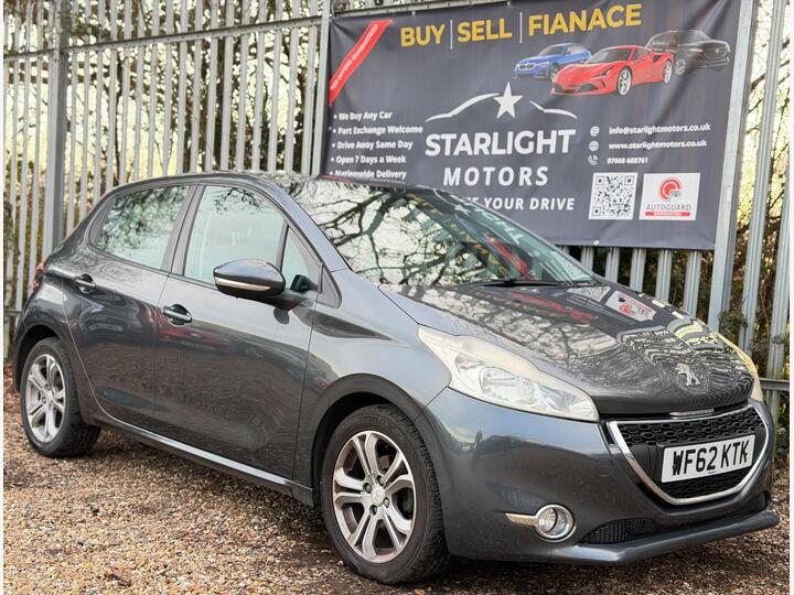 Peugeot 208 1.2 VTi Active Euro 5 5dr
