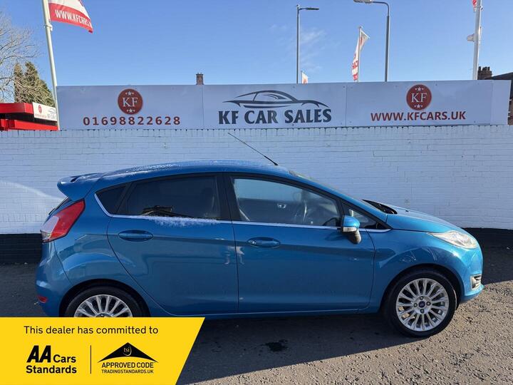 Ford Fiesta 1.0T EcoBoost Titanium Euro 5 (s/s) 5dr
