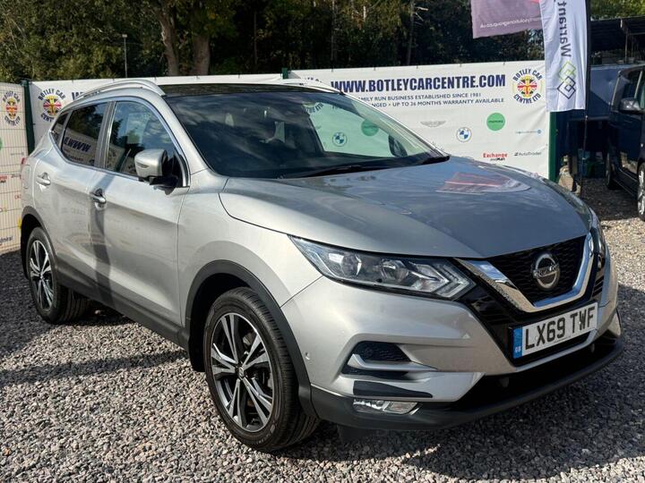 Nissan QASHQAI 1.3 DIG-T N-Connecta Euro 6 (s/s) 5dr
