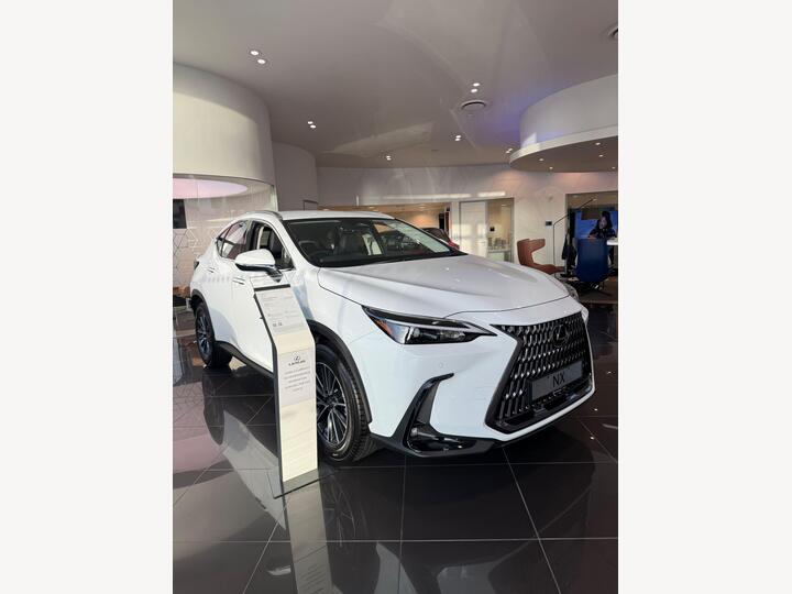 Lexus NX 2.5 350h Premium E-CVT 4WD Euro 6 (s/s) 5dr