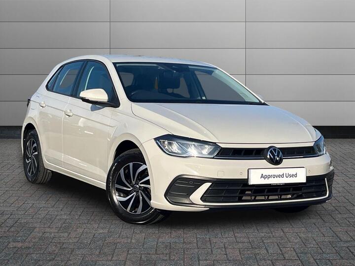 Volkswagen Polo 1.0 TSI Life DSG Euro 6 (s/s) 5dr Volkswagen Polo 1.0 TSI Life DSG Euro 6 (s/s) 5dr