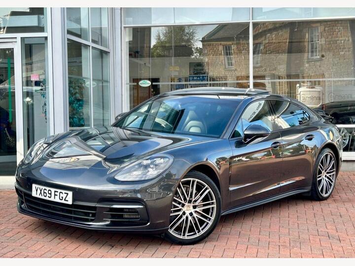 Porsche PANAMERA 2.9 V6 E-Hybrid 14kWh 4 Saloon PDK 4WD Euro 6 (s/s) 5dr Porsche PANAMERA 2.9 V6 E-Hybrid 14kWh 4 Saloon PDK 4WD Euro 6 (s/s) 5dr