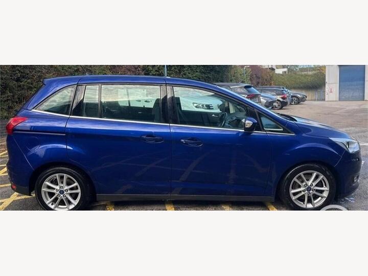 Ford Grand C-Max 1.5 TDCi Zetec Euro 6 (s/s) 5dr Ford Grand C-Max 1.5 TDCi Zetec Euro 6 (s/s) 5dr
