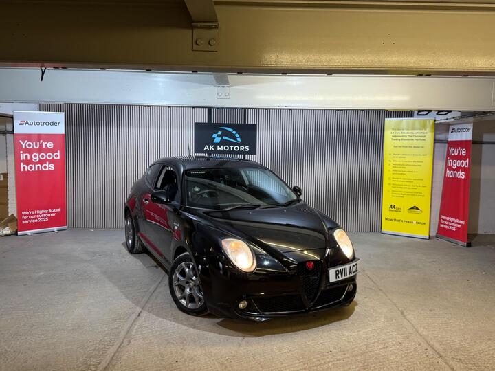 Alfa Romeo MiTo 1.4 TB MultiAir Lusso Euro 5 (s/s) 3dr Alfa Romeo MiTo 1.4 TB MultiAir Lusso Euro 5 (s/s) 3dr