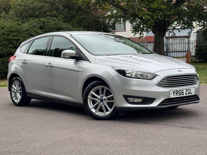 Ford FOCUS 1.5 TDCi Zetec Euro 6 (s/s) 5dr