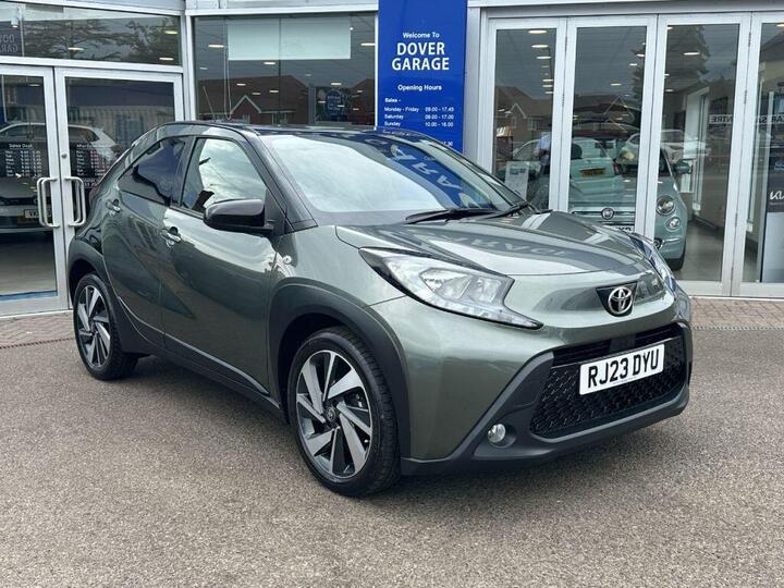Toyota Aygo X 1.0 VVT-i Edge Euro 6 (s/s) 5dr Toyota Aygo X 1.0 VVT-i Edge Euro 6 (s/s) 5dr