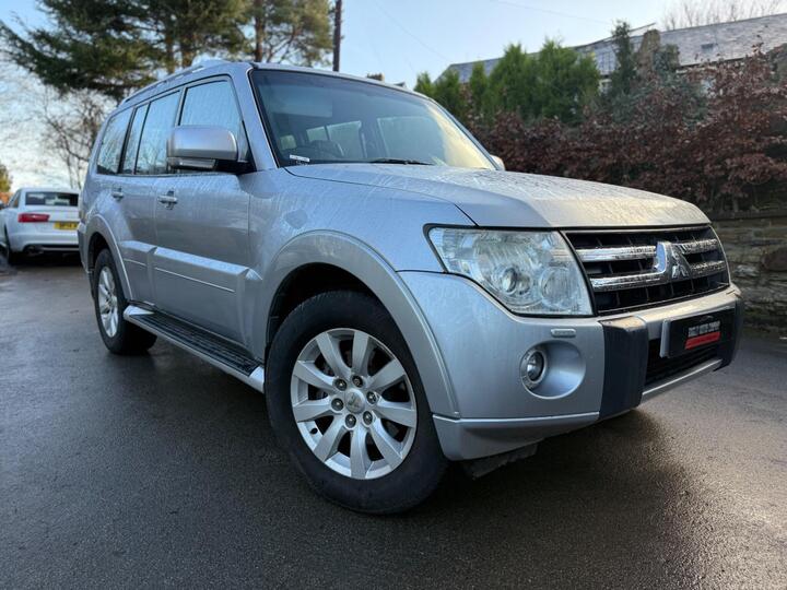 Mitsubishi Shogun 3.2 DI-DC Elegance Auto 4WD Euro 5 5dr LWB