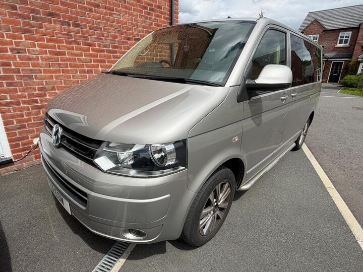 Volkswagen Caravelle 2.0 TDI BlueMotion Tech Executive DSG Euro 5 (s/s) 5dr