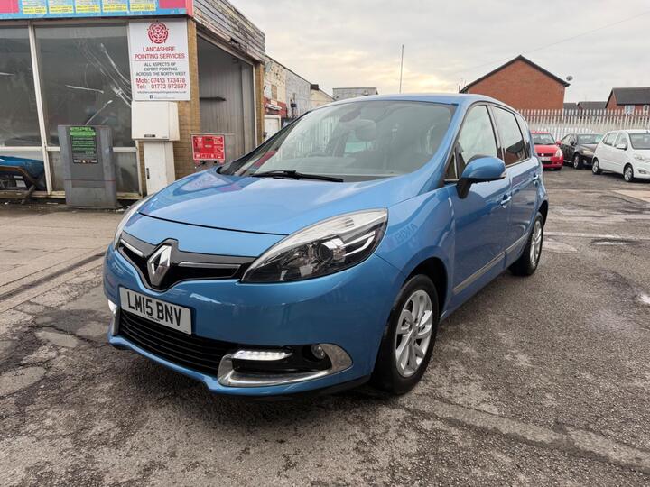 Renault Scenic 1.5 DCi ENERGY Dynamique TomTom Euro 5 (s/s) 5dr