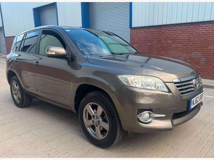 Toyota RAV4 2.2 D-4D XT-R 4WD Euro 5 5dr