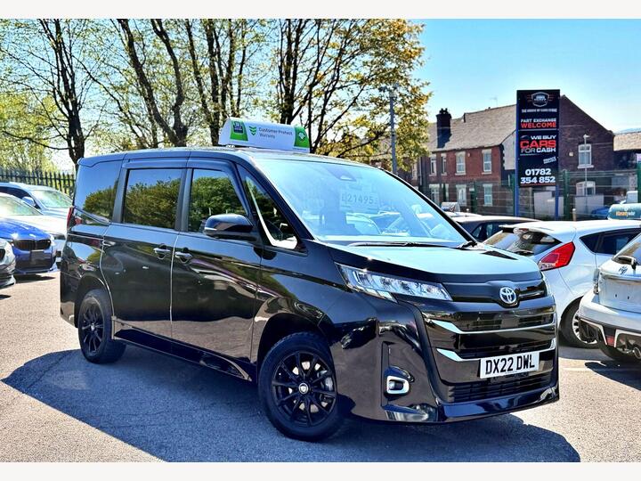 Toyota Noah 1.8 Petrol/Hybrid Auto