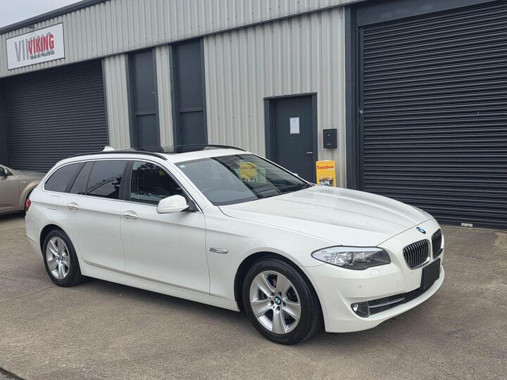 BMW 5 Series 3.0 528i SE Touring Steptronic Euro 5 5dr