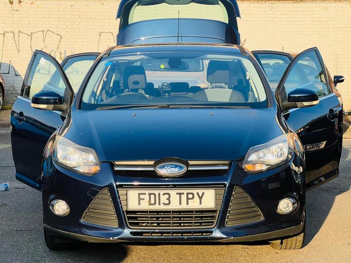 Ford Focus 1.6 Zetec Euro 5 5dr