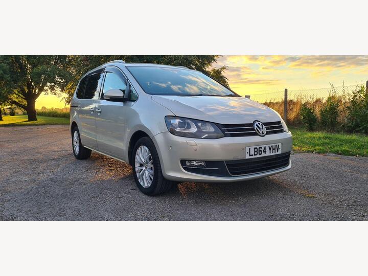 Volkswagen Sharan 1.4 TSI BlueMotion Tech SE DSG Euro 5 (s/s) 5dr Volkswagen Sharan 1.4 TSI BlueMotion Tech SE DSG Euro 5 (s/s) 5dr