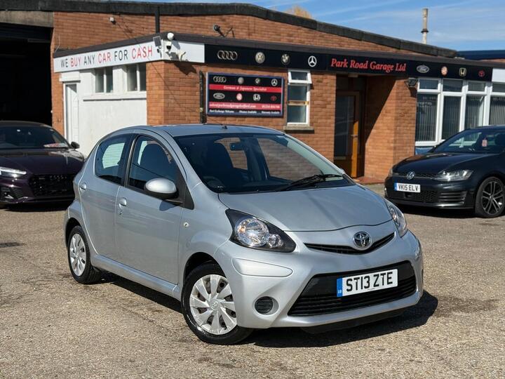 Toyota AYGO 1.0 VVT-i Ice MultiMode Euro 5 5dr