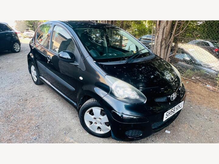 Toyota AYGO 1.0 VVT-i Black Euro 4 5dr
