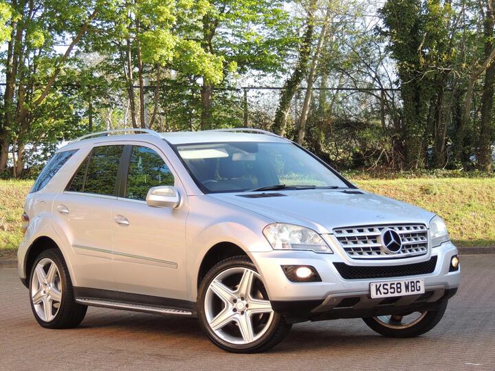 Mercedes-Benz M Class 3.0 ML320 CDI V6 Sport Tiptronic 4WD Euro 4 5dr