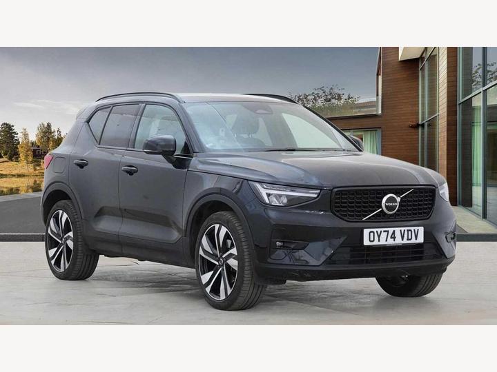 Volvo XC40 2.0 B3 MHEV Plus DCT Auto Euro 6 (s/s) 5dr