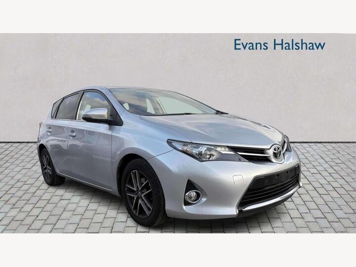 Toyota Auris 1.6 V-Matic Icon Plus Multidrive S Euro 5 5dr Toyota Auris 1.6 V-Matic Icon Plus Multidrive S Euro 5 5dr