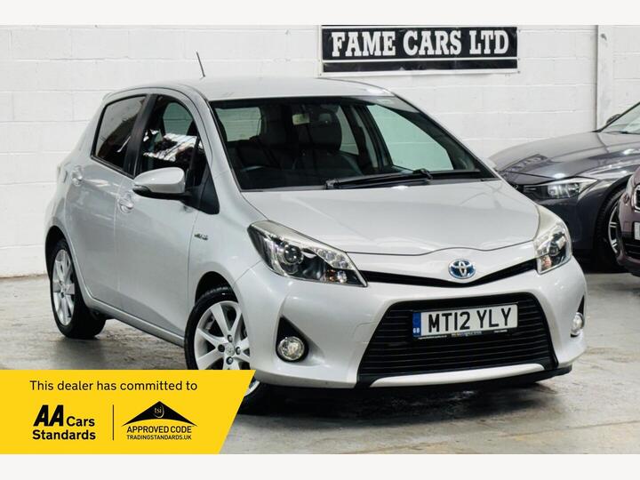 Toyota Yaris 1.5 VVT-h T Spirit CVT Euro 5 5dr