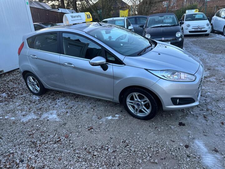 Ford Fiesta 1.0T EcoBoost Zetec Euro 5 (s/s) 5dr