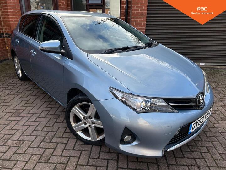 Toyota Auris 1.6 V-Matic Sport Euro 5 5dr Toyota Auris 1.6 V-Matic Sport Euro 5 5dr