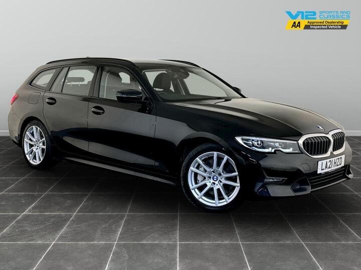 BMW 3 Series 2.0 330e 12kWh Sport Pro Touring Auto Euro 6 (s/s) 5dr BMW 3 Series 2.0 330e 12kWh Sport Pro Touring Auto Euro 6 (s/s) 5dr