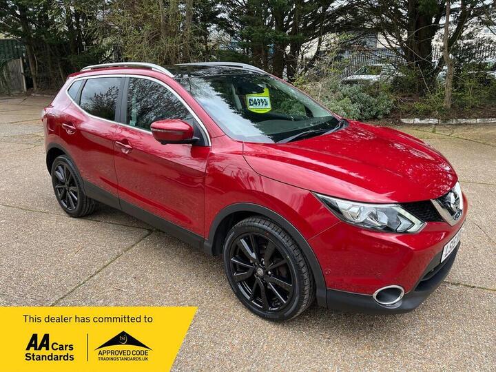 Nissan Qashqai 1.2 DIG-T Tekna 2WD Euro 5 (s/s) 5dr