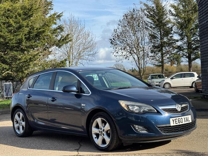 Vauxhall Astra 1.4 16v SRi Euro 5 5dr Vauxhall Astra 1.4 16v SRi Euro 5 5dr