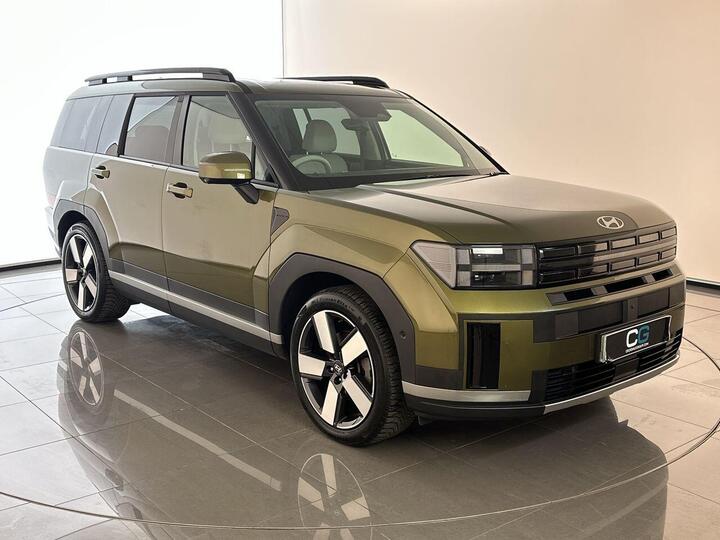 Hyundai Santa Fe 1.6 H T-GDi Ultimate Auto Euro 6 (s/s) 5dr (7Seat) Hyundai Santa Fe 1.6 H T-GDi Ultimate Auto Euro 6 (s/s) 5dr (7Seat)