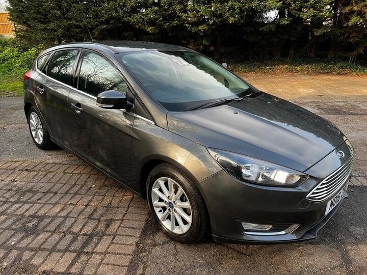Ford Focus 1.0T EcoBoost Titanium Euro 6 (s/s) 5dr