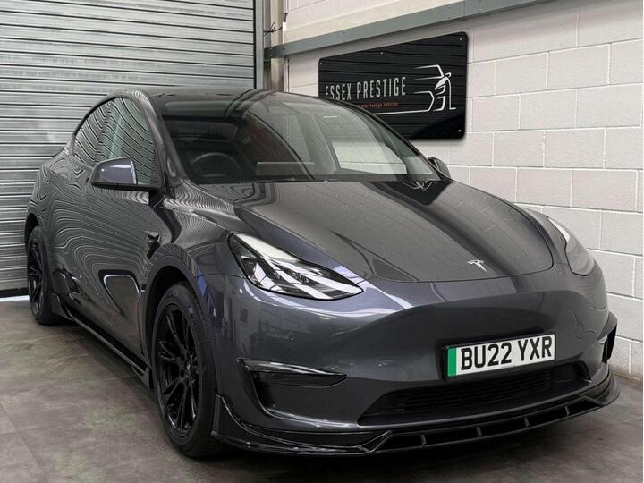 Tesla MODEL Y (Dual Motor) Long Range Auto 4WDE 5dr Tesla MODEL Y (Dual Motor) Long Range Auto 4WDE 5dr